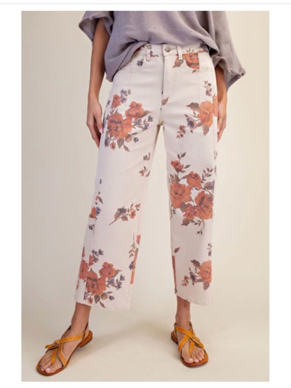Easel Floral Print Barrel
Pants in Light Khaki